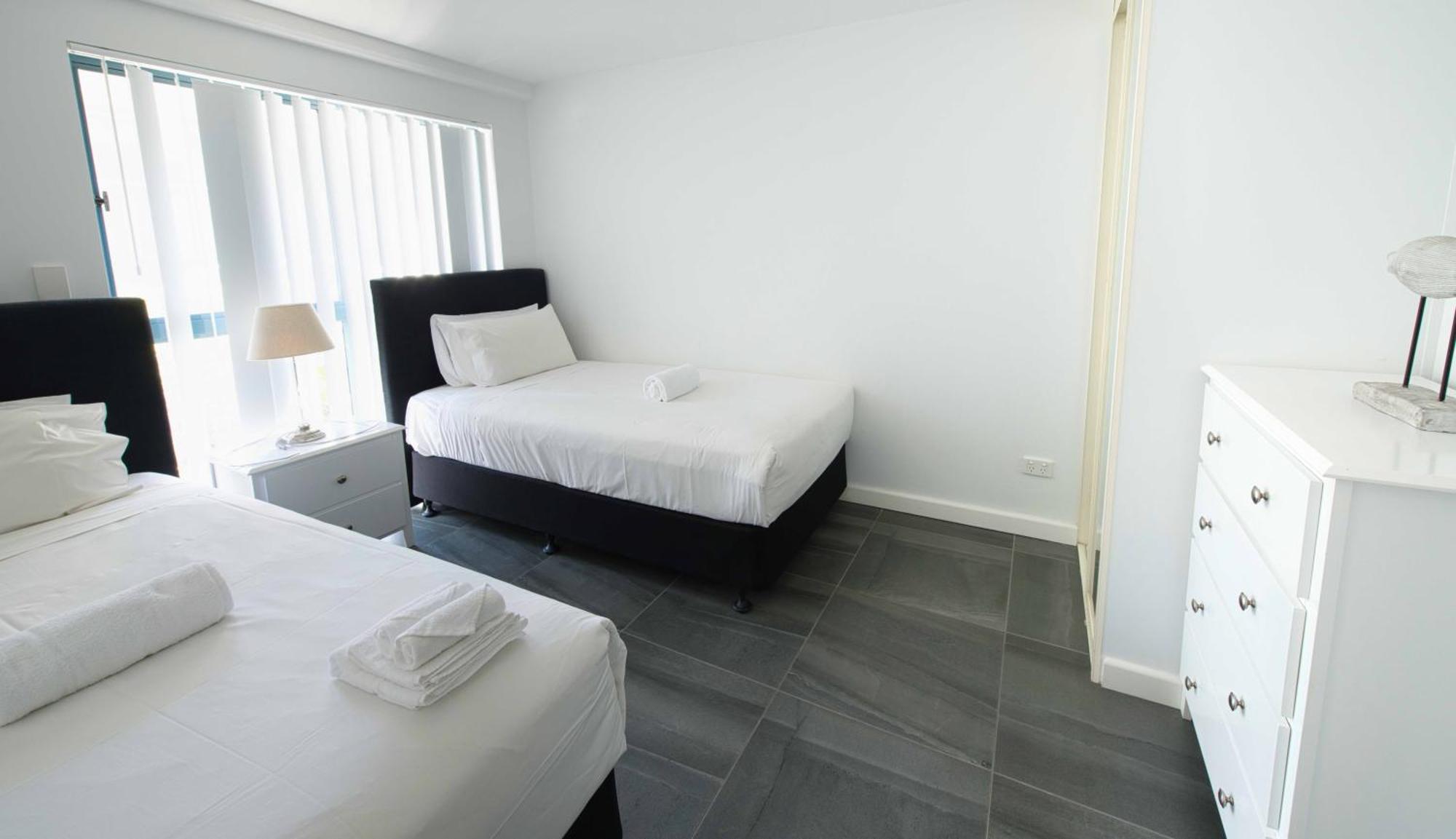 Nelson Bay Breeze Aparthotel Exterior photo