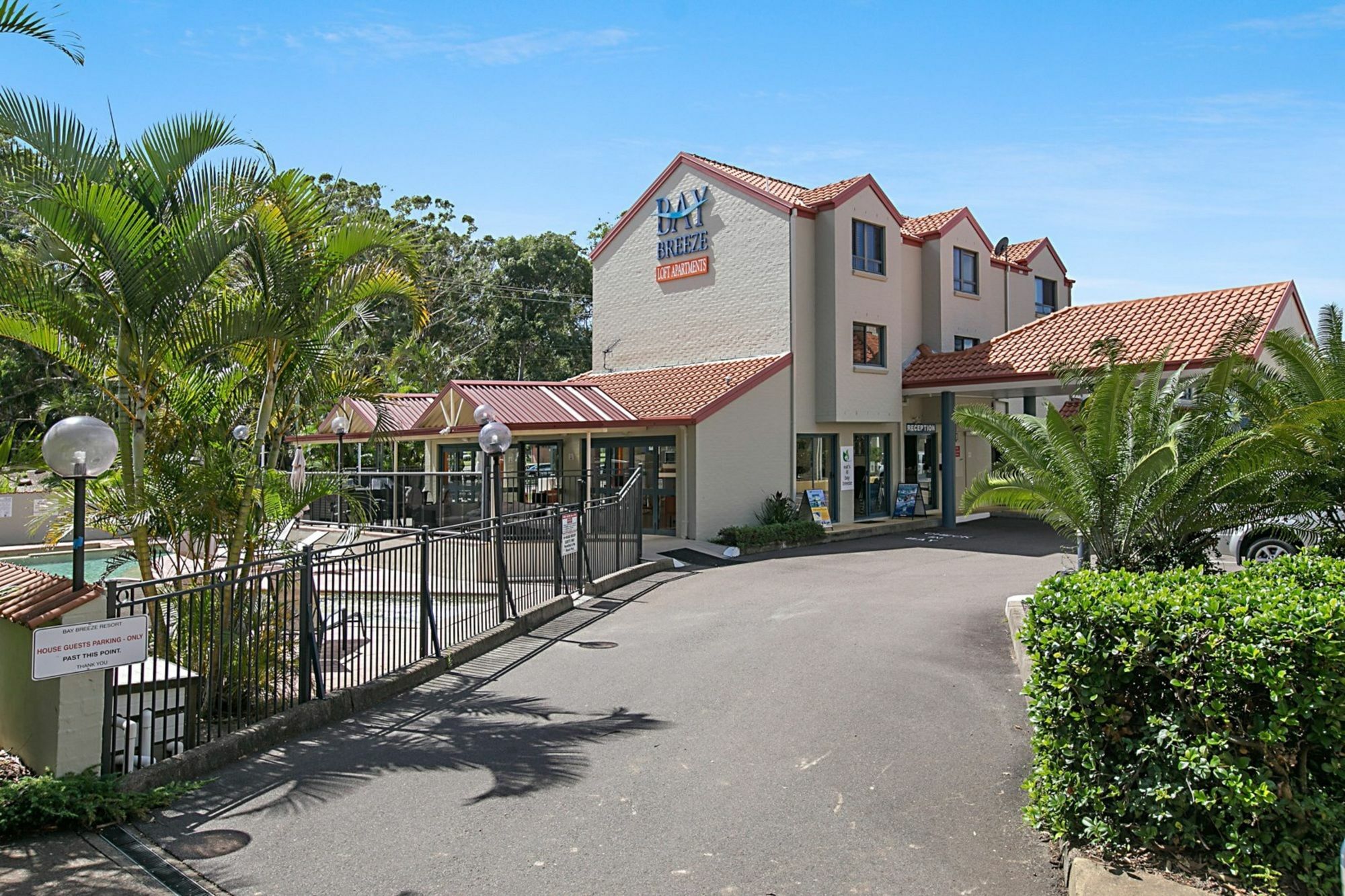 Nelson Bay Breeze Aparthotel Exterior photo